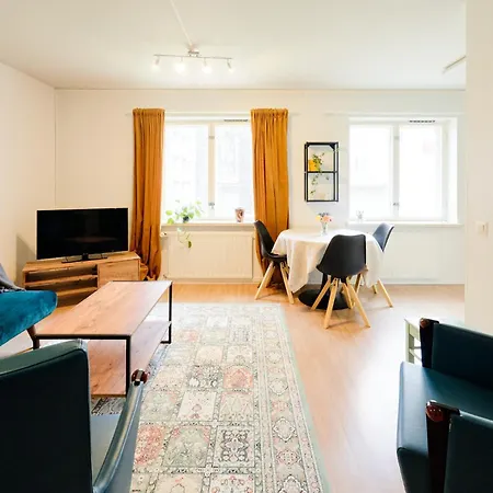 Beautiful Apartment, Free Parking Huoneisto *